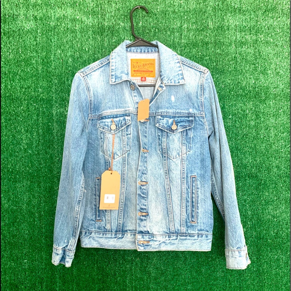 🚨SOLD🚨 Lucky Brand Denim Jacket Size Large